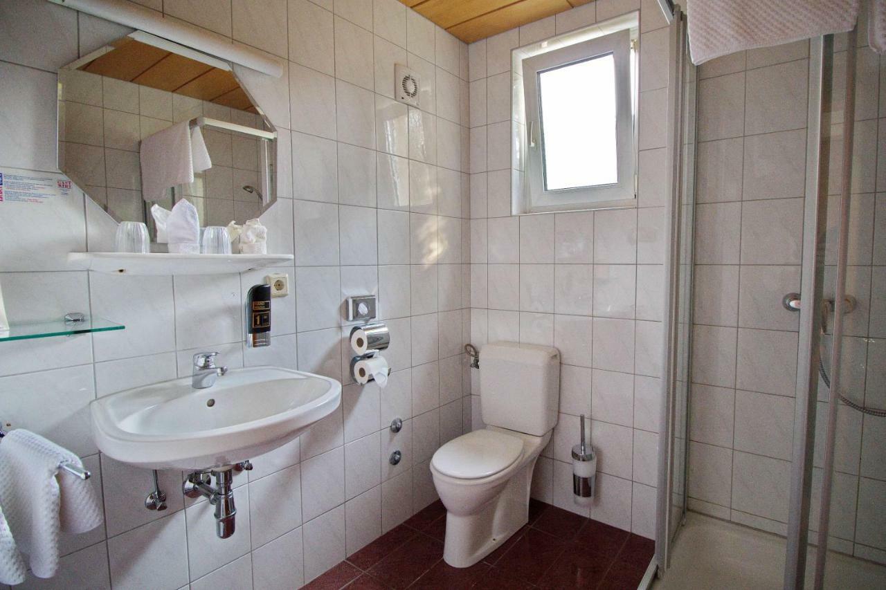 Gasthof Huber Wels Extérieur photo